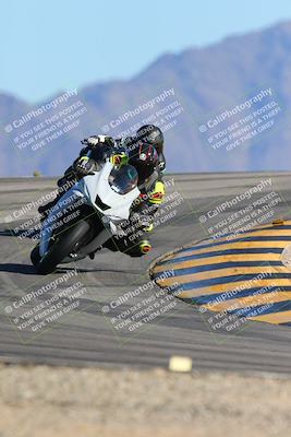 media/Feb-03-2024-SoCal Trackdays (Sat) [[767c60a41c]]/9-Turn 12 (115pm)/